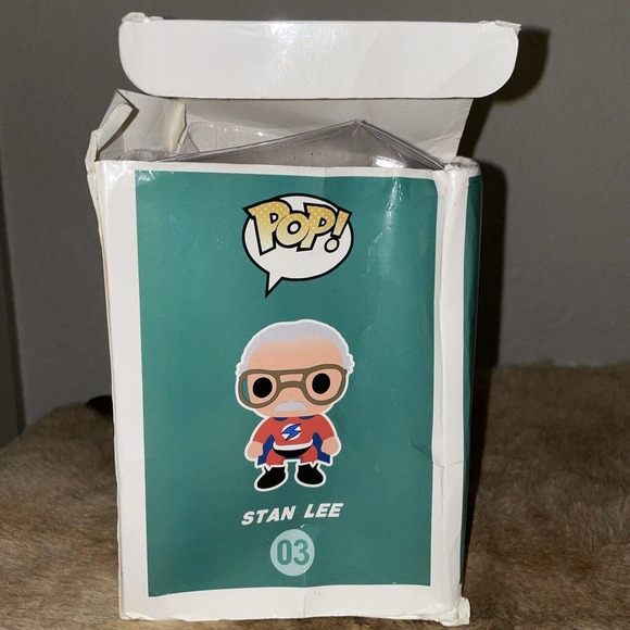 Funko Pop! Stan Lee #03 Superhero Red Suit Comikaze Exclusive Vinyl Figure - Picture 3 of 5